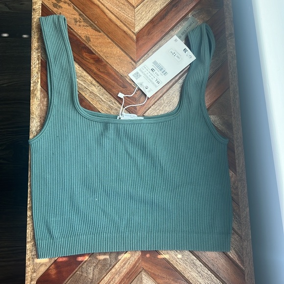 NWT Zara Cropped Contour Tank - Picture 3 of 3